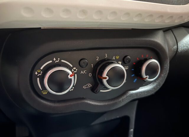 RENAULT TWINGO lleno