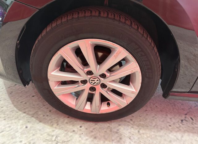 VOLKSWAGEN POLO lleno