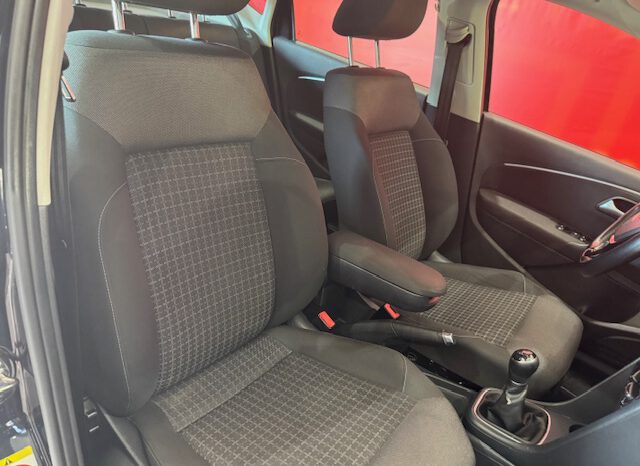 VOLKSWAGEN POLO lleno