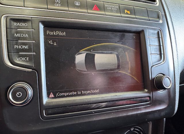 VOLKSWAGEN POLO lleno