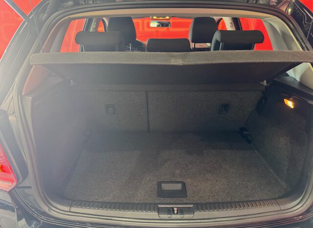 VOLKSWAGEN POLO lleno