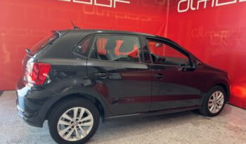 VOLKSWAGEN POLO lleno