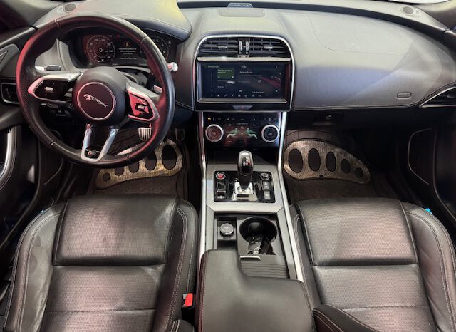 JAGUAR XE R DINAMIC lleno