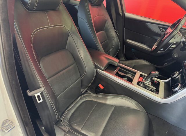 JAGUAR XE R DINAMIC lleno