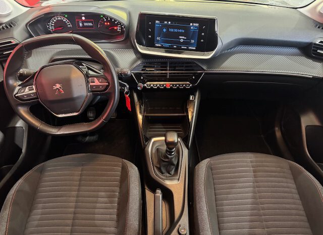 PEUGEOT 208 lleno