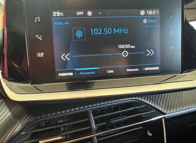 PEUGEOT 208 lleno