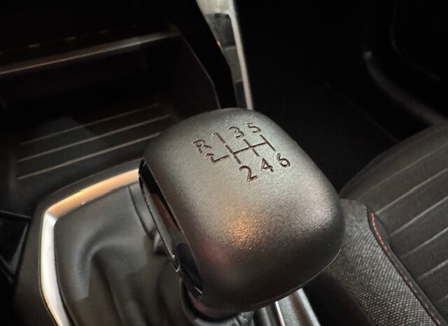 PEUGEOT 208 lleno
