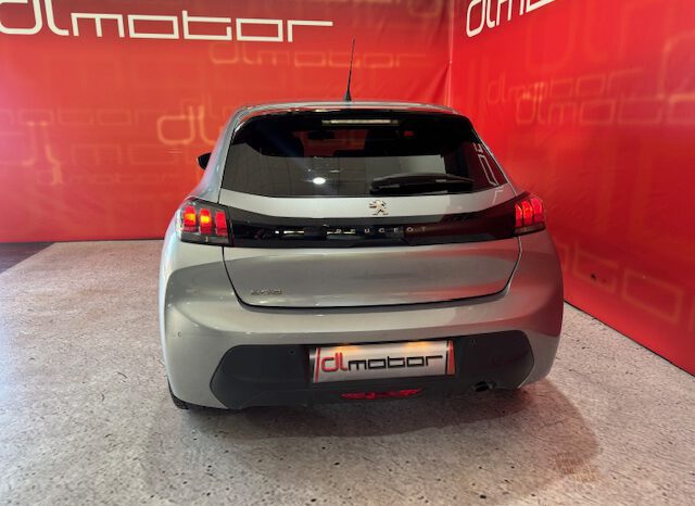 PEUGEOT 208 lleno