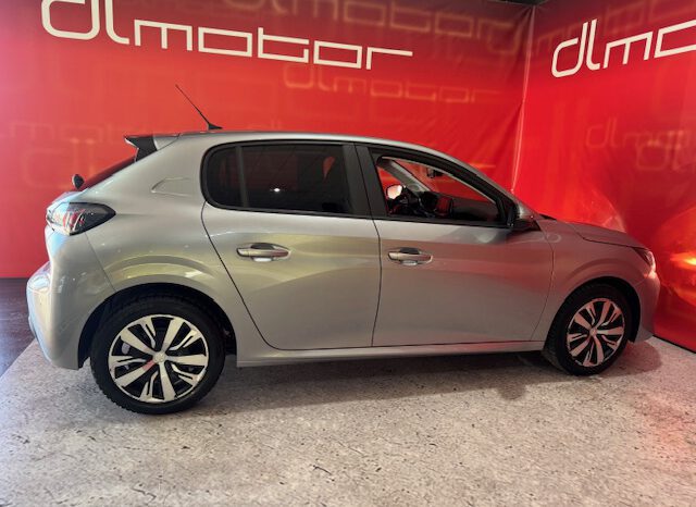 PEUGEOT 208 lleno