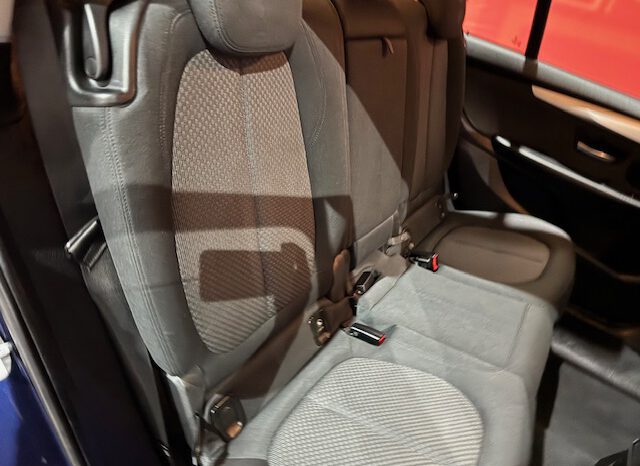 BMW 216D GRAND TOURER 7 PLAZAS lleno