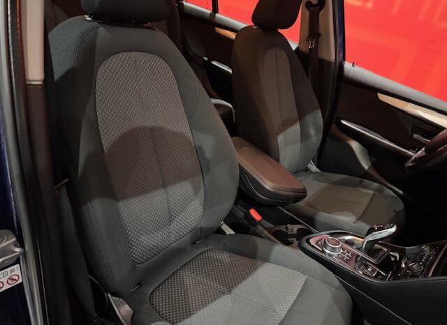BMW 216D GRAND TOURER 7 PLAZAS lleno