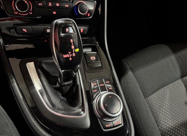 BMW 216D GRAND TOURER 7 PLAZAS lleno