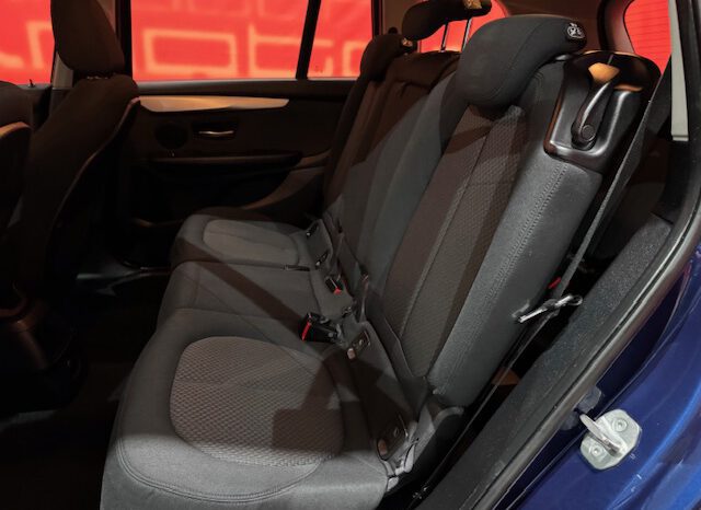 BMW 216D GRAND TOURER 7 PLAZAS lleno
