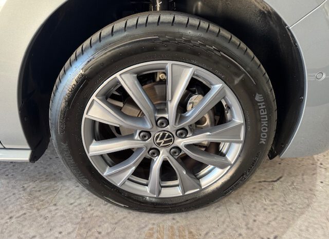 VOLKSWAGEN MULTIVAN BATALLA LARGA lleno