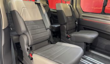 VOLKSWAGEN MULTIVAN BATALLA LARGA lleno