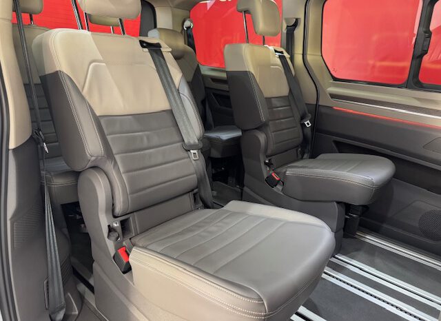VOLKSWAGEN MULTIVAN BATALLA LARGA lleno