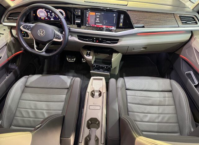 VOLKSWAGEN MULTIVAN BATALLA LARGA lleno