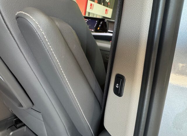 VOLKSWAGEN MULTIVAN BATALLA LARGA lleno