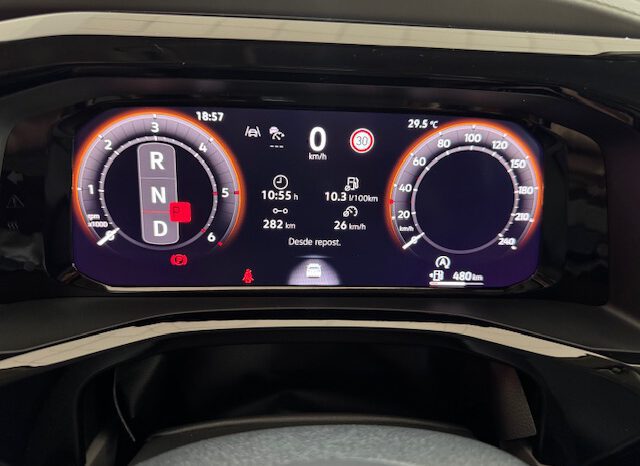 VOLKSWAGEN MULTIVAN BATALLA LARGA lleno