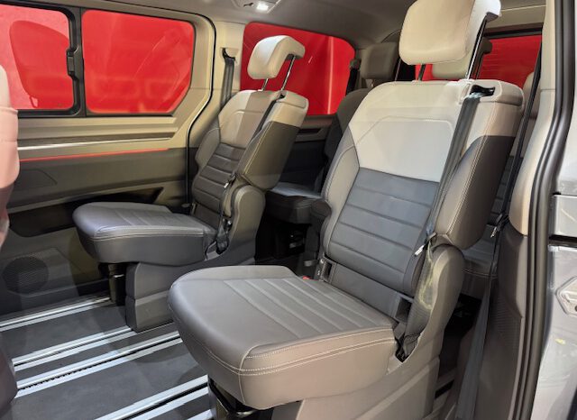 VOLKSWAGEN MULTIVAN BATALLA LARGA lleno