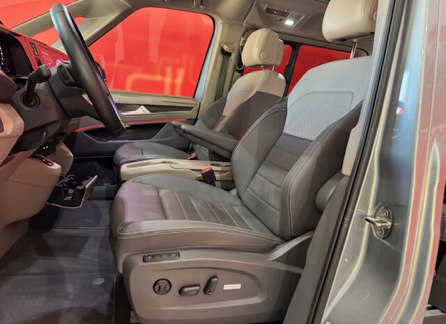 VOLKSWAGEN MULTIVAN BATALLA LARGA lleno