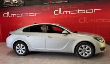OPEL INSIGNIA lleno