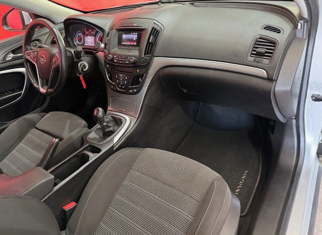 OPEL INSIGNIA lleno