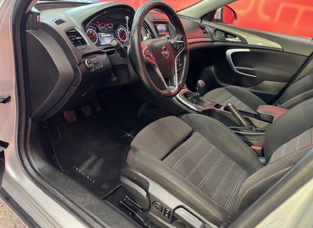 OPEL INSIGNIA lleno
