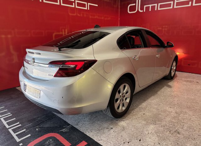 OPEL INSIGNIA lleno