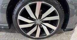 VOLKSWAGEN GOLF R LINE