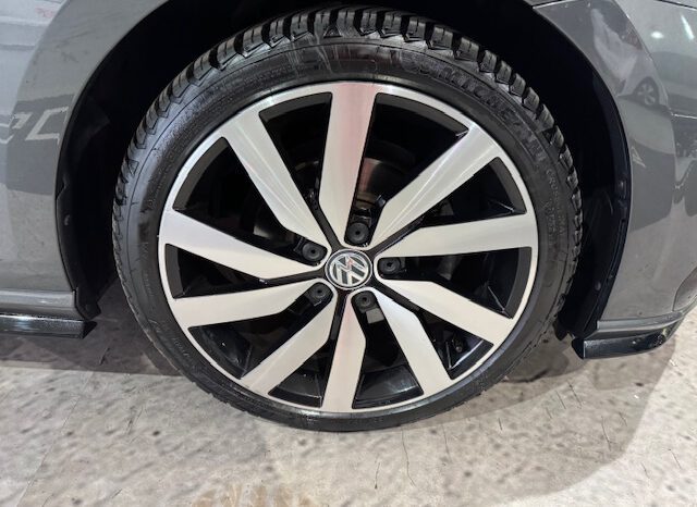 VOLKSWAGEN GOLF R LINE lleno