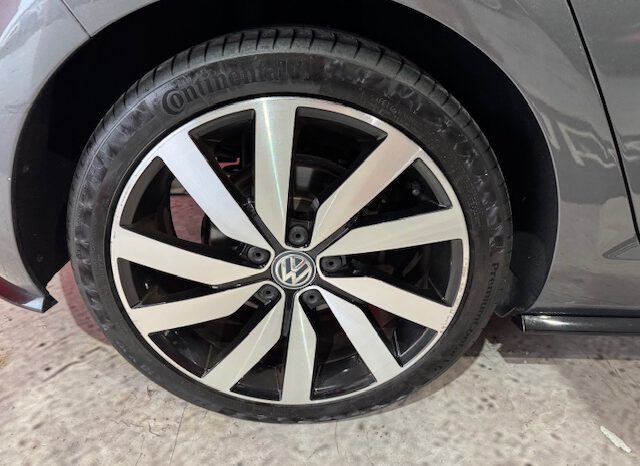 VOLKSWAGEN GOLF R LINE lleno