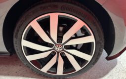 VOLKSWAGEN GOLF R LINE