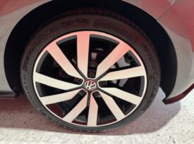 VOLKSWAGEN GOLF R LINE