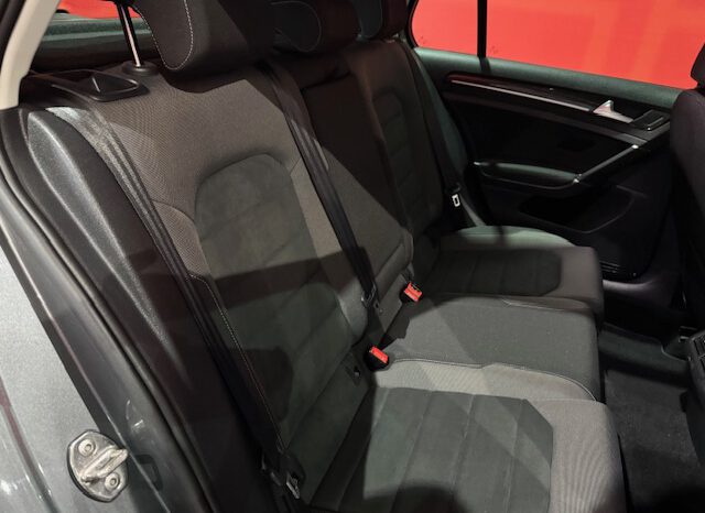 VOLKSWAGEN GOLF R LINE lleno