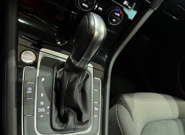 VOLKSWAGEN GOLF R LINE lleno