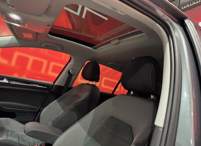 VOLKSWAGEN GOLF R LINE lleno