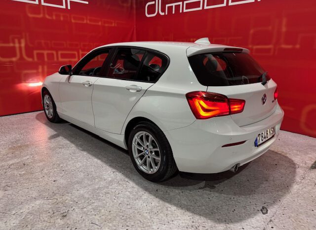 BMW 116 I lleno