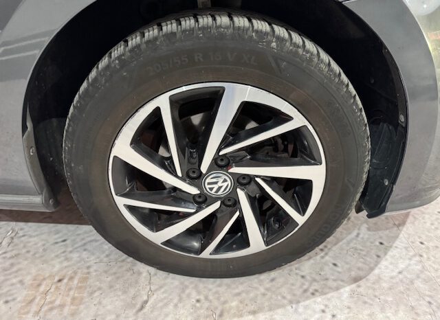 VOLKSWAGEN GOLF lleno