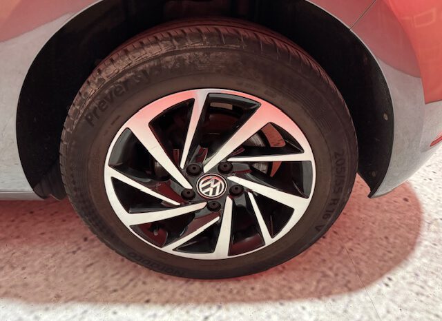 VOLKSWAGEN GOLF lleno