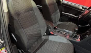 VOLKSWAGEN GOLF lleno