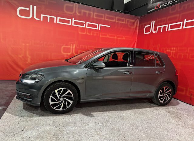 VOLKSWAGEN GOLF lleno