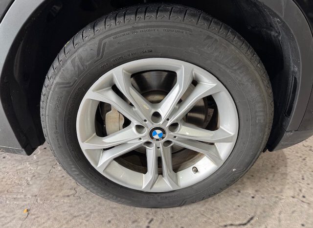 BMW X3 ENCHUFABLE lleno