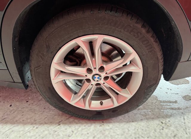 BMW X3 ENCHUFABLE lleno