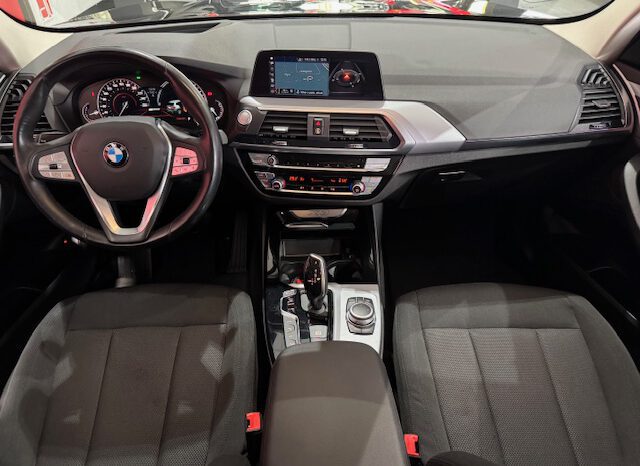 BMW X3 ENCHUFABLE lleno