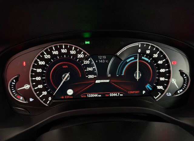 BMW X3 ENCHUFABLE lleno