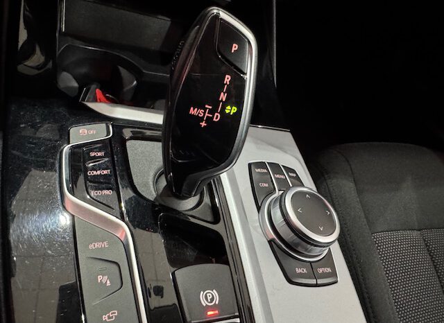 BMW X3 ENCHUFABLE lleno