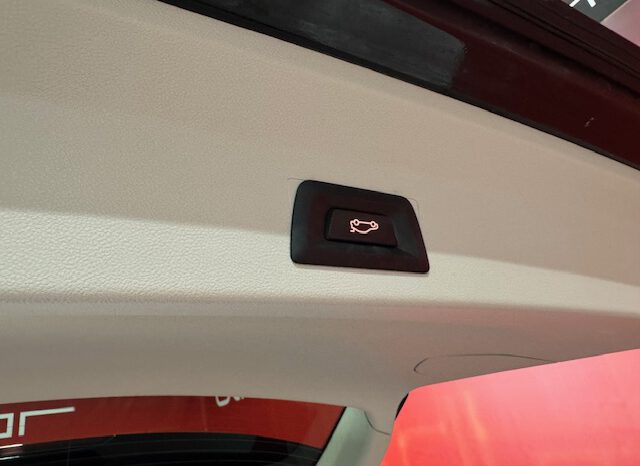 BMW X3 ENCHUFABLE lleno