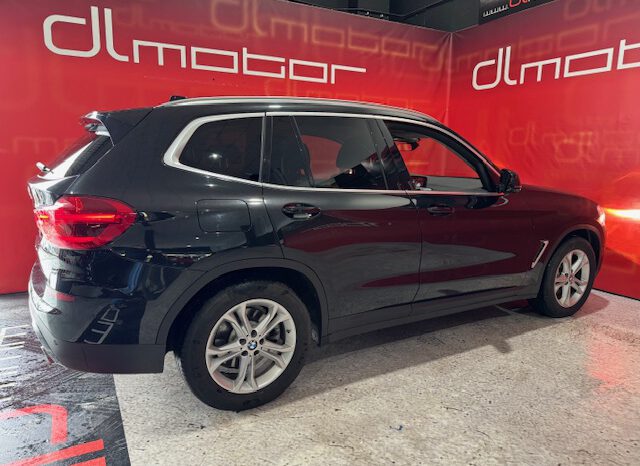 BMW X3 ENCHUFABLE lleno