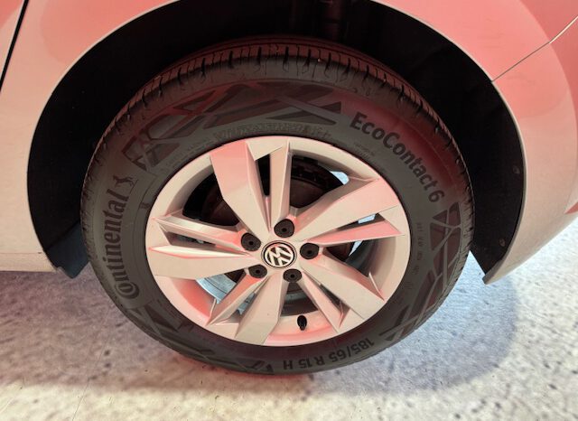 VOLKSWAGEN POLO lleno
